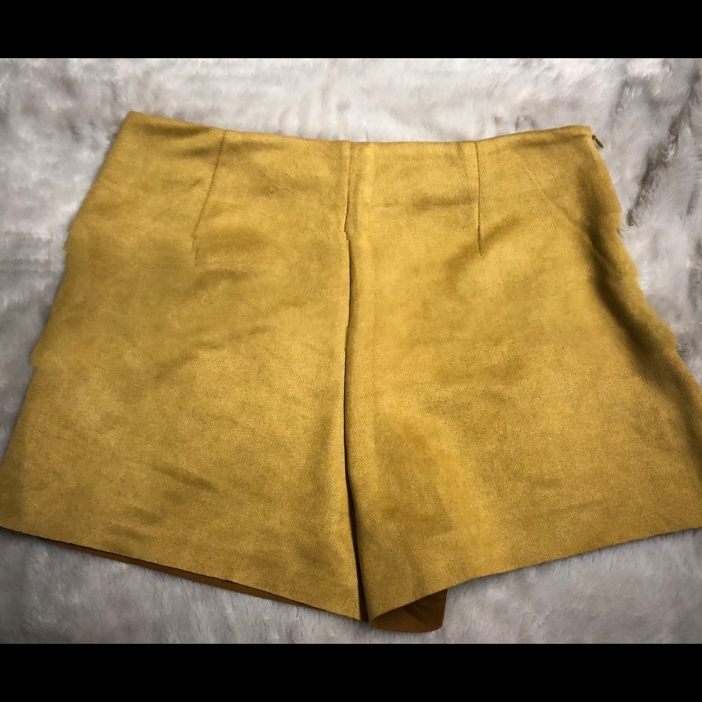NWT Mustard Faux Suede Skorts - Picture 5 of 6
